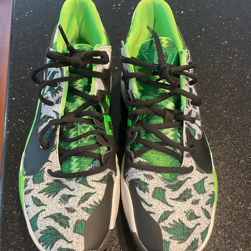 Nike air zoom size 9